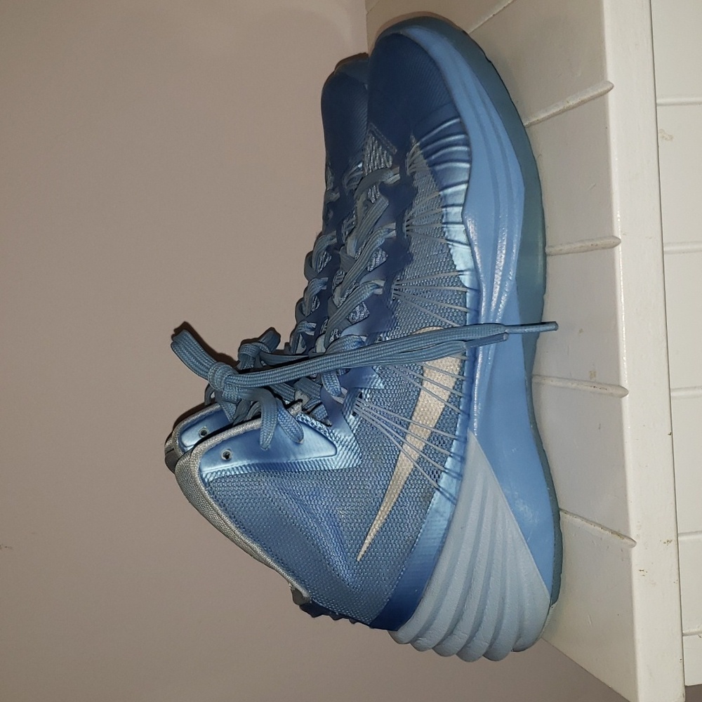 Nike Kyrie Hyperdunk - Sky Blue